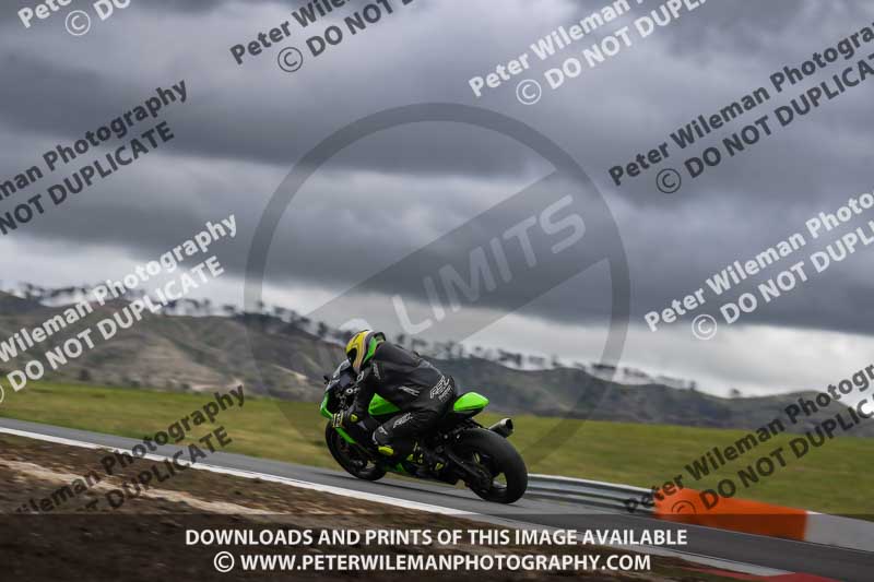 cadwell no limits trackday;cadwell park;cadwell park photographs;cadwell trackday photographs;enduro digital images;event digital images;eventdigitalimages;navarra;no limits trackdays;peter wileman photography;racing digital images;trackday digital images;trackday photos